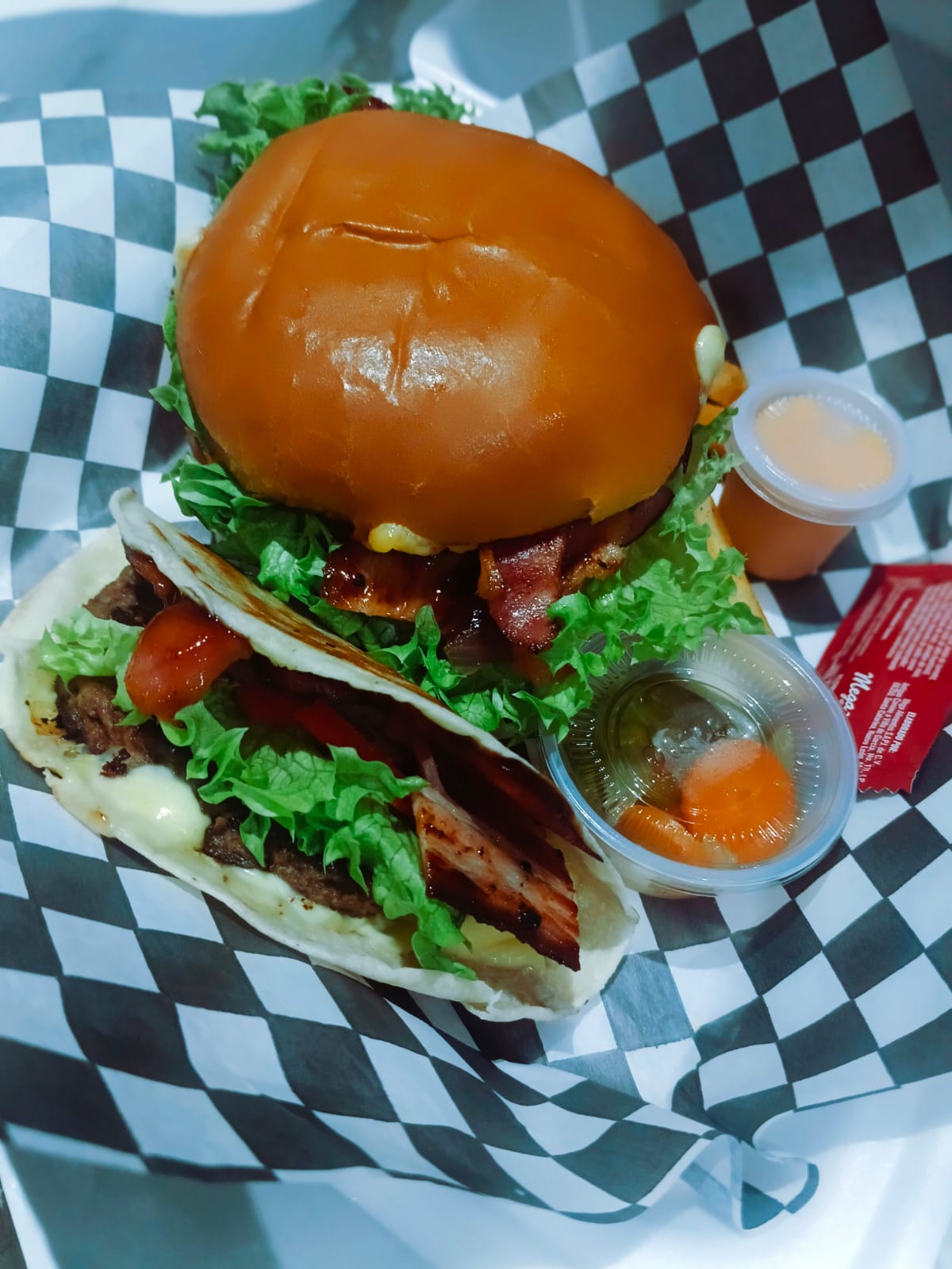 Hamburguesa con papas